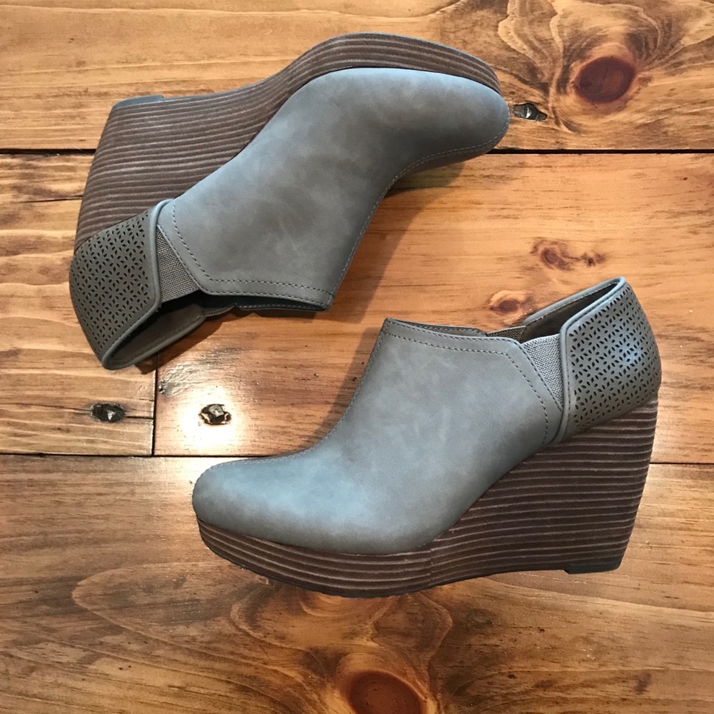 Dr. Scholl’s Wynter Wedge Bootie
